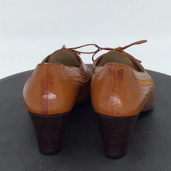 Los Pequenos Suizos Espana Womens Size 8.5 Brown Leather Wingtip Brogue Heels - Picture 5 of 10